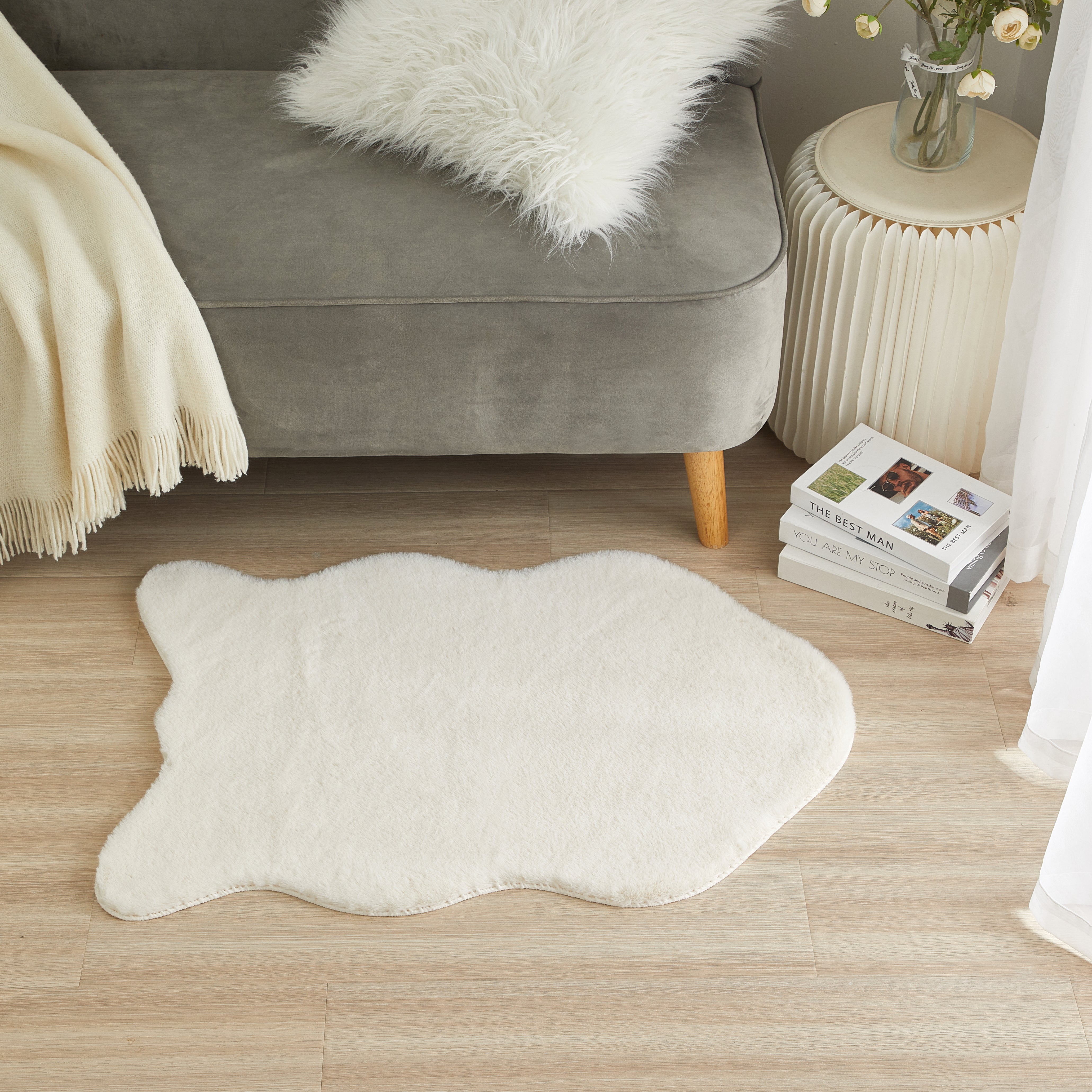 White Rabbit Fur Rug Aberash Faux Rabbit Fur Rug, Indoors, 23.6