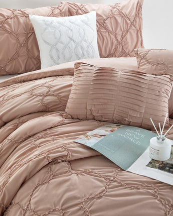 Mariscos 7 Piece Comforter Set