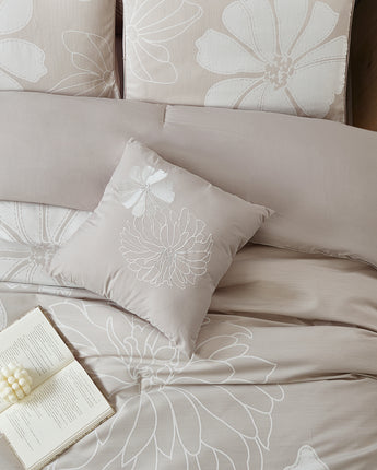 Viera 8 Piece Comforter Set