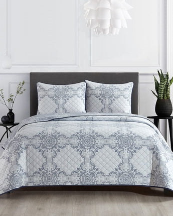 Sharai 3 Piece Quilt Set, Grey, Damask